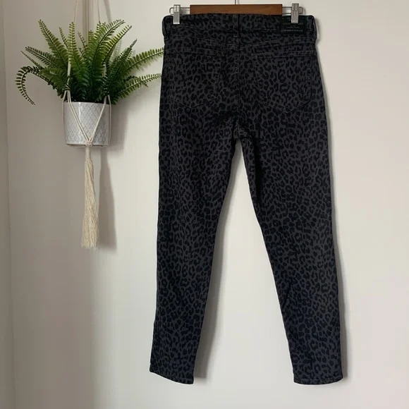 Lucky Brand High Rise Leopard Print Black Cropped Pants - Picture 7 of 8